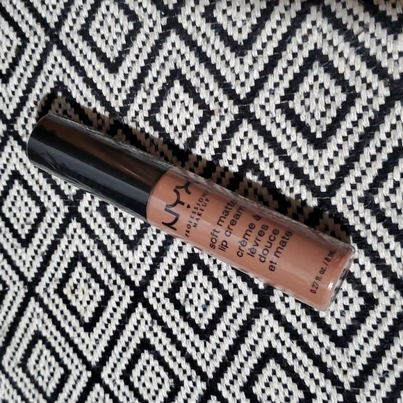 NYX Soft matte lip cream SMLC 04 London - Picture 6 of 10